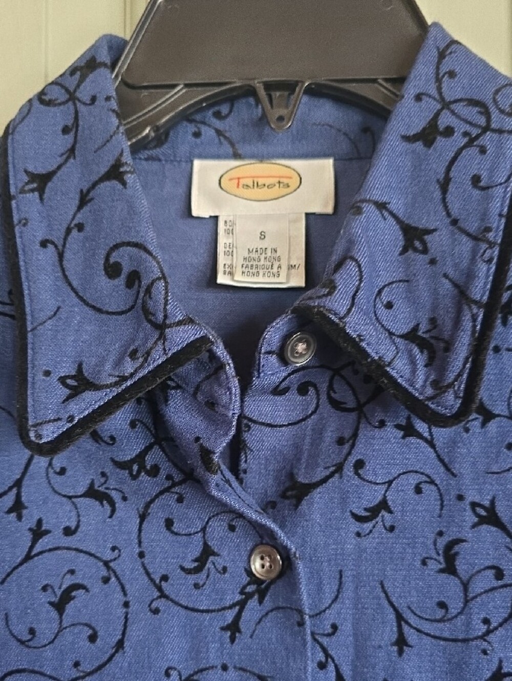 Talbots Womens Blue Button-Down Shirt with Black Scroll Pattern - Picture 4 of 6